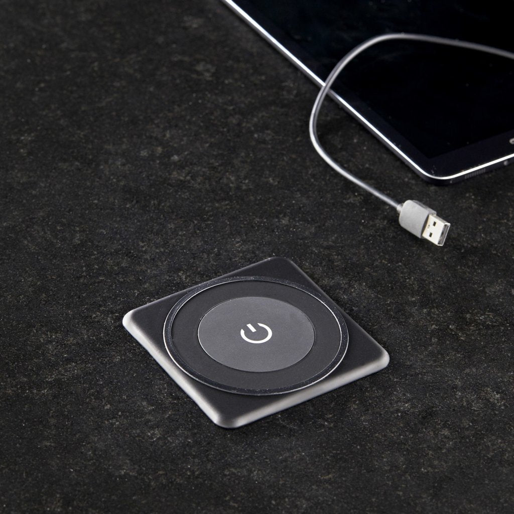 Bloc 2 prises + 2 USB (2A + 5V) autoMATICK rétractable - noir