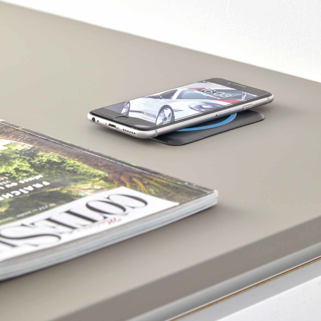 Bloc 2 prises+2 USB (2A + 5V) + QI autoMATICK rétractable - noir