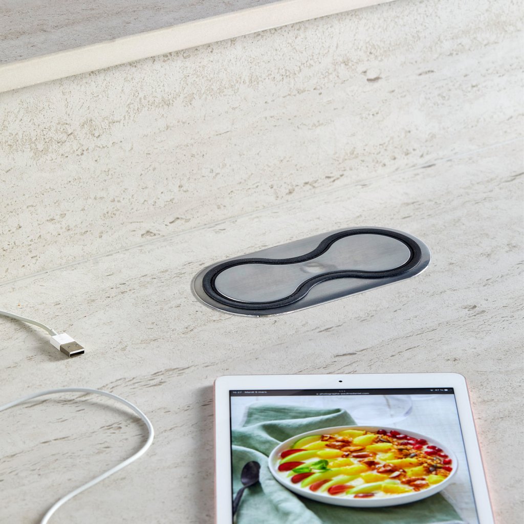 Bloc 2 prises EIGHT IP44 affleurant à encastrer dans un plan de travail de 5 à 40mm - finition inox brossé - 16A - 230V - 2P+T