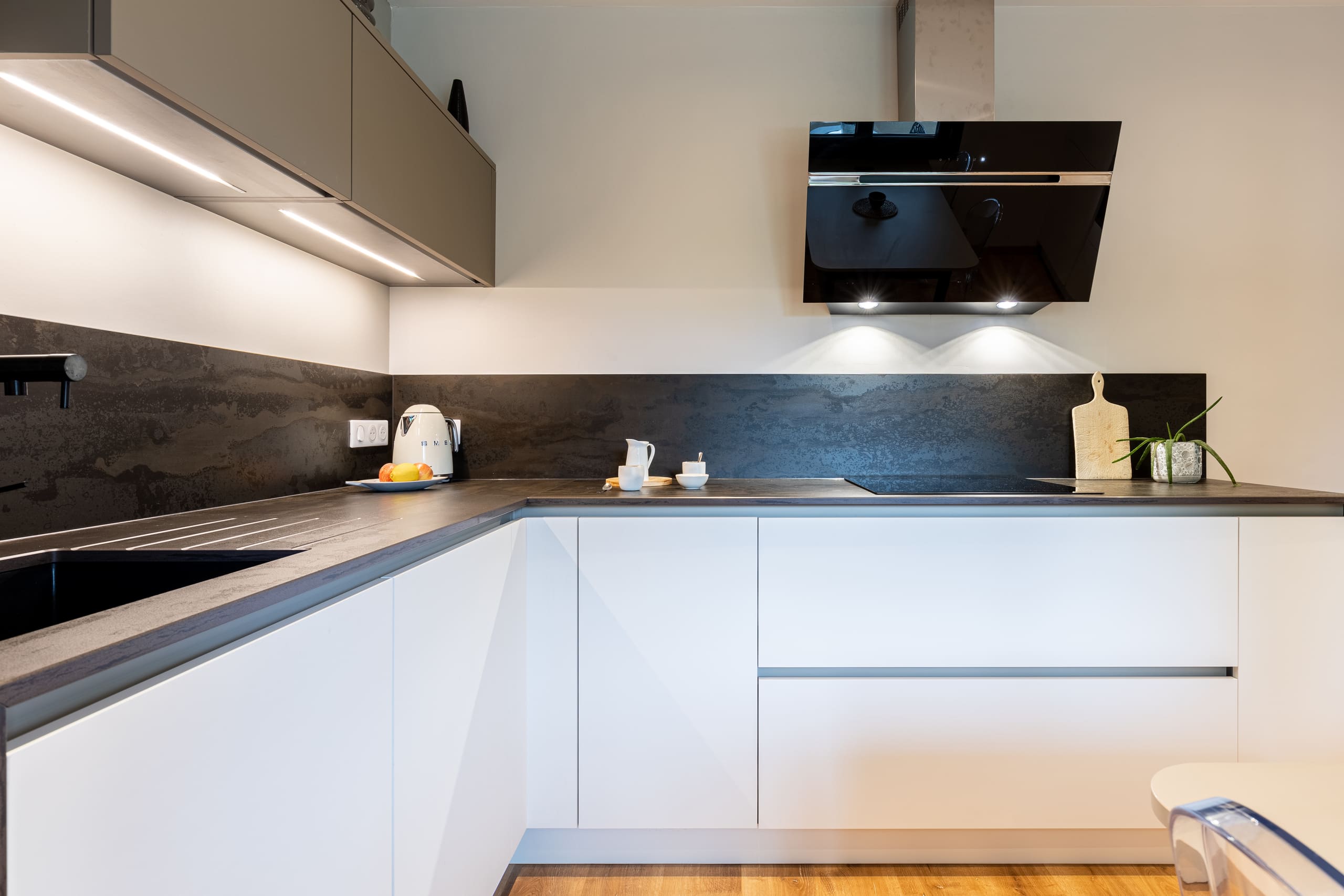 Cuisine KAPPA Armony Cucine blanche et beige en fenix ntm