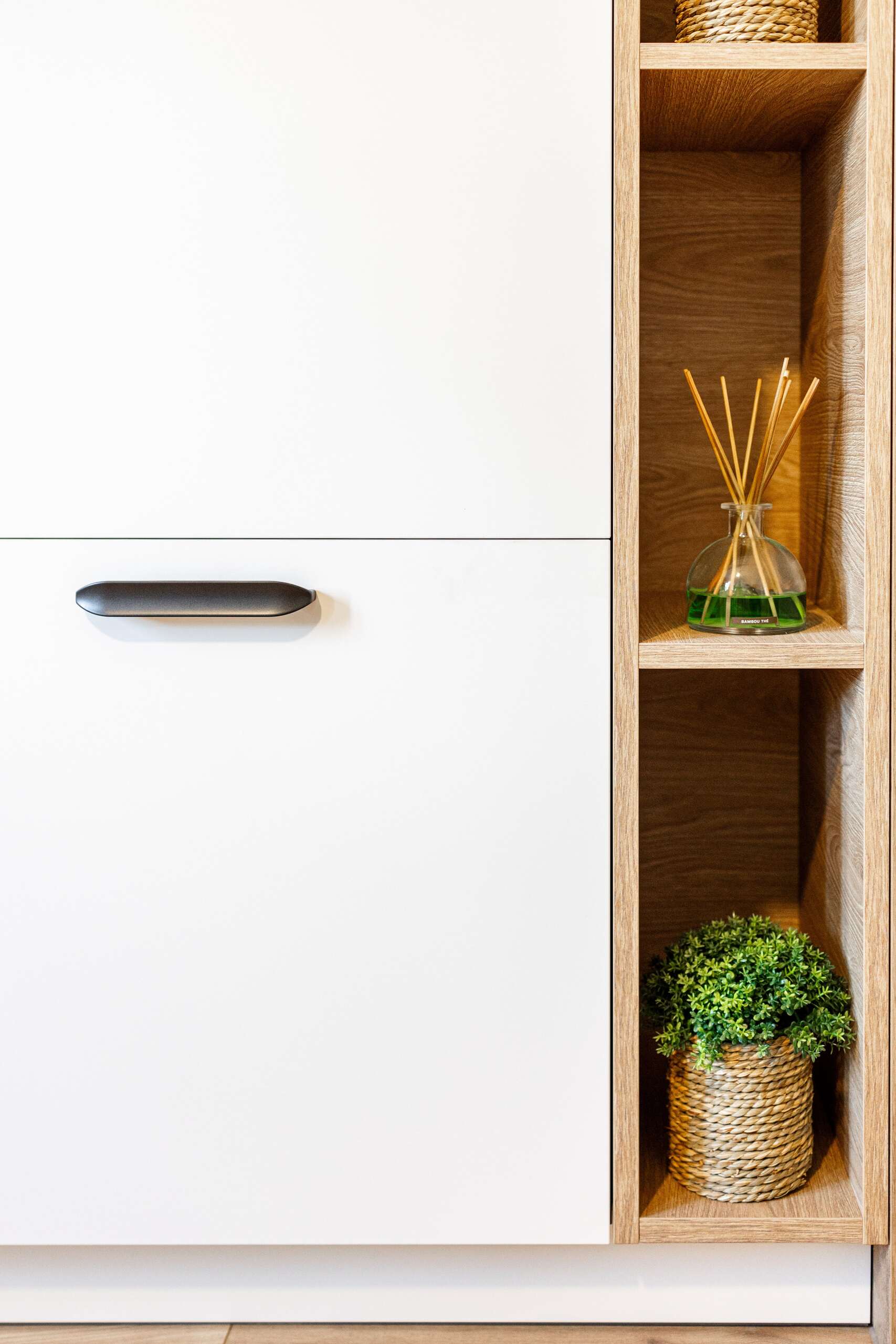 Étagère ouverte en bois cuisine Charente