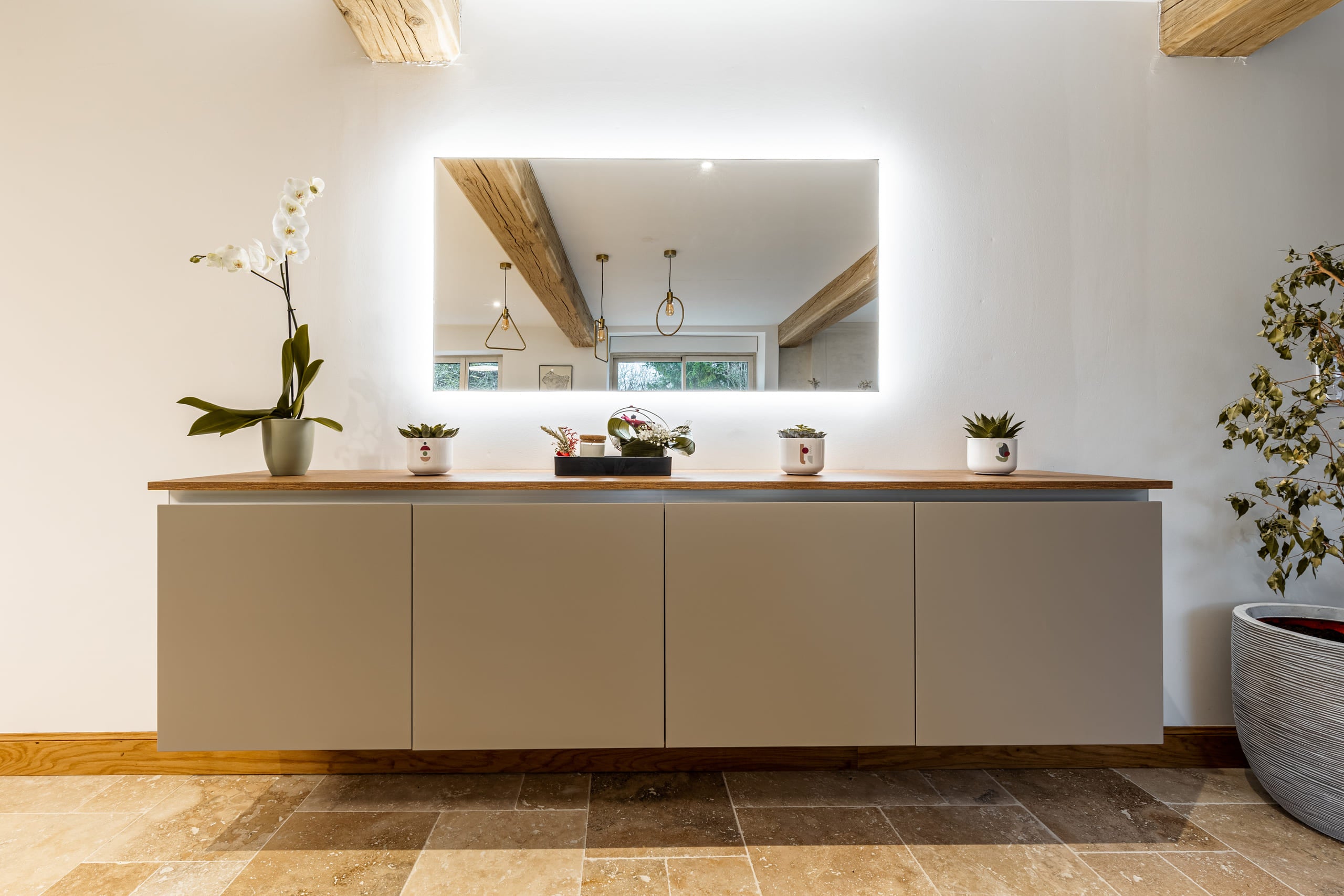 Meuble suspendu cuisine avec miroir