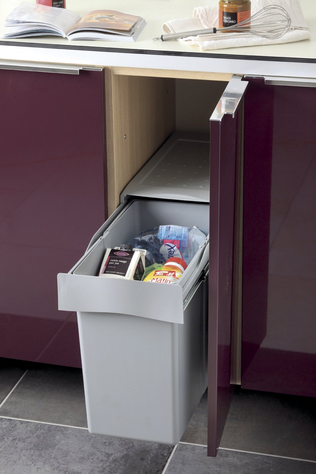 Poubelle MSA 224G seau 30 L couvercle range-éponges