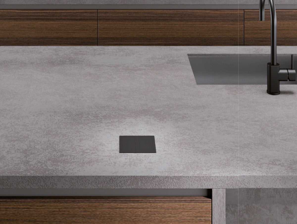 Prise carrée à encastrer TSUNO coloris Noir mat 2 prises