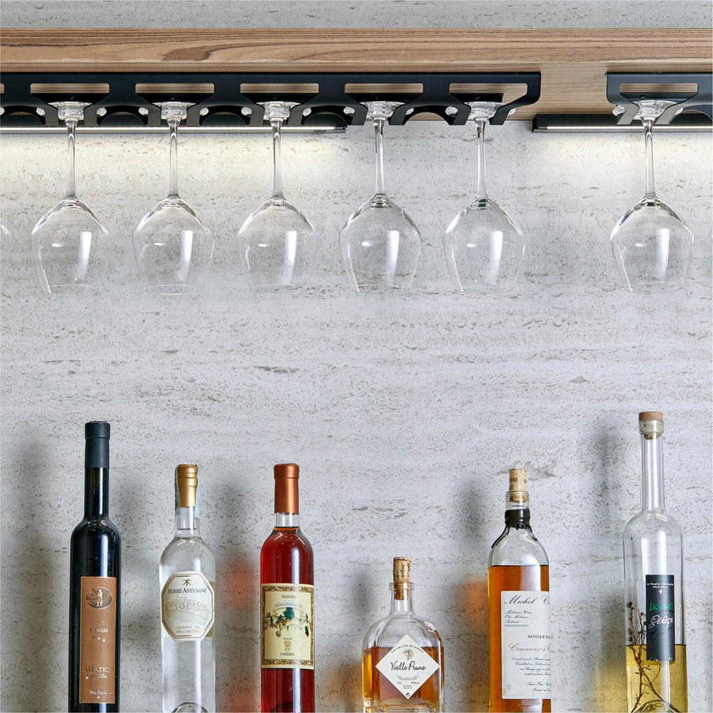 Porte-verre SLIDE- Finition noir mat- Capacité 7 gros verres-l.840mm