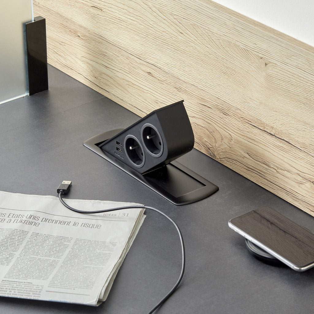 Bloc 2 prises + 2 USB (2A - 5V) CIZO affleurant à encastrer dans le plan de travail de 5 à 40mm (avec une réhausse incluse) - finition noir mat (RAL 9005) - 16 A - 230V - 2P+T