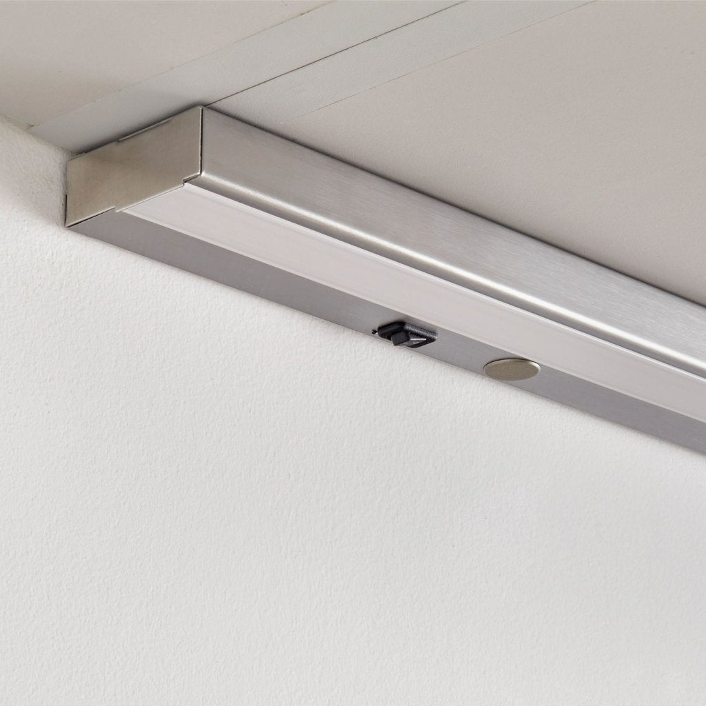 Réglette LED (600x52x23) avec interrupteur à bascule - finition inox brossé - puissance 11W / 1100lm - 3000K