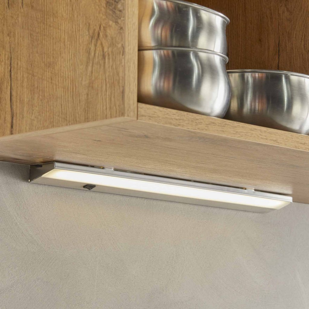 Réglette LED de 600mm de long avec interrupteur à bascule et convertisseur intégré - finition inox brossé - puissance 11W / 900lm - 230VAC - 4000K