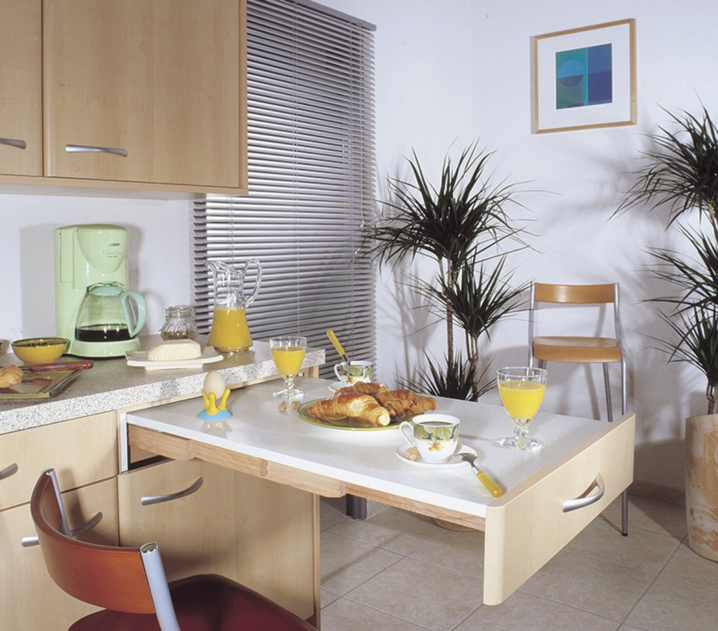 Table escamotable pour meuble de 600mm - 560 x 800mm-Encombrement 560x 500 mm (repliée)- finition gris aluminium - Hailo Rapid