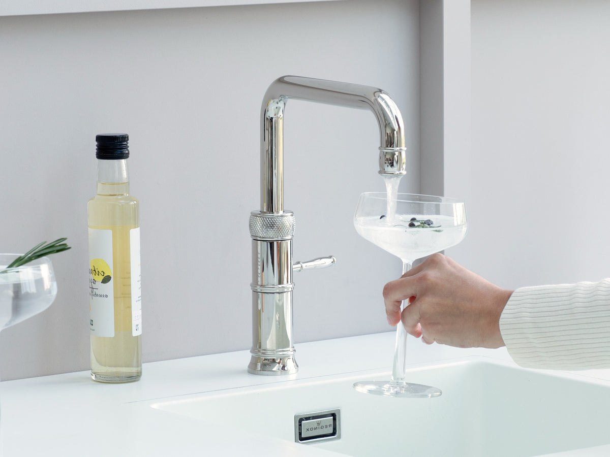 Mitigeur Quooker Classic Fusion Square Chrome en situation dans une cuisine
