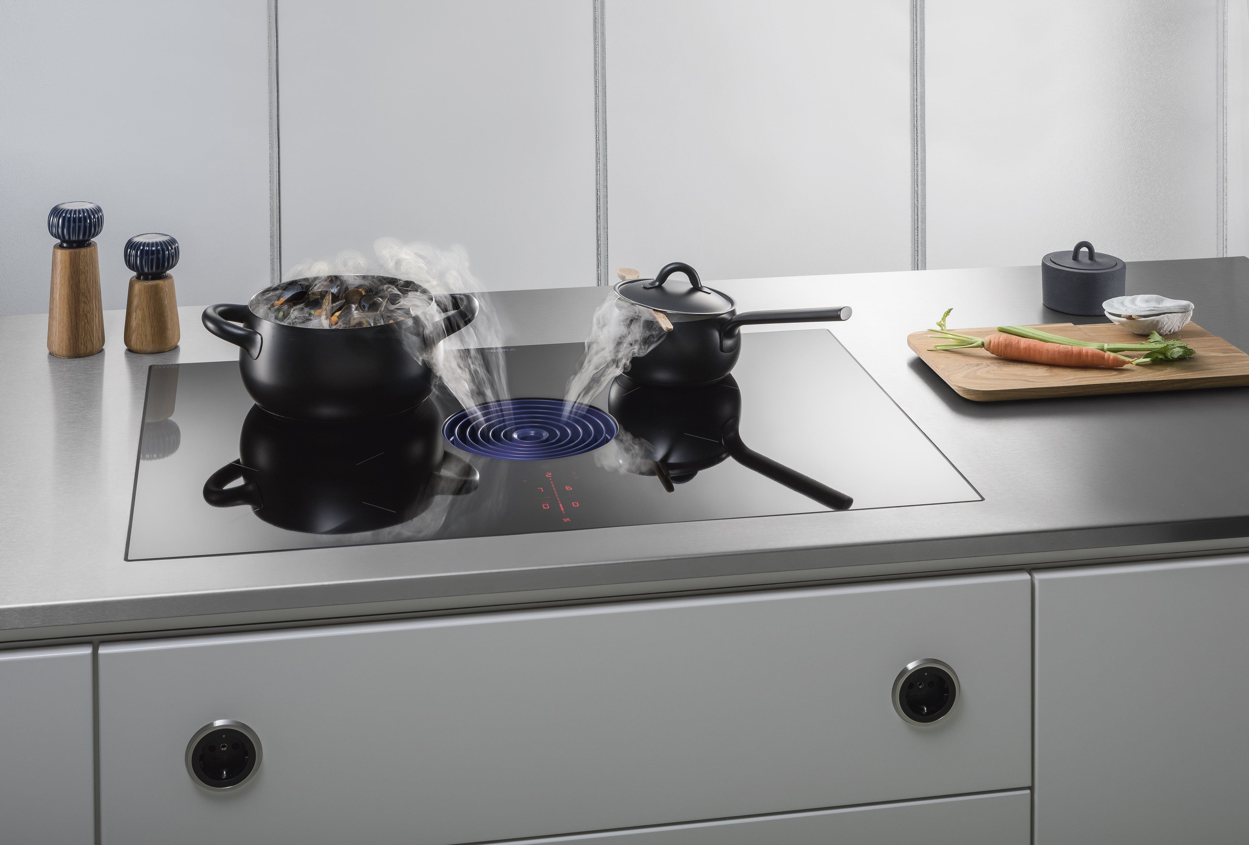 M PURE - Table de cuisson induction avec dispositif aspirant (évacuation  d'air)