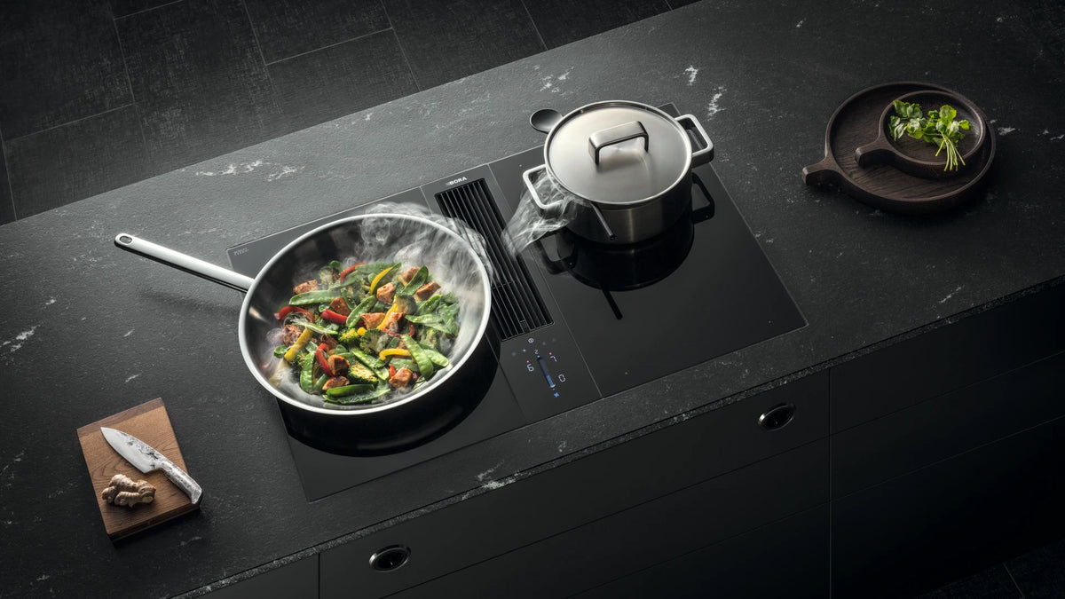 Wok sauté sur le wok à induction BORA Classic 2.0 CKIW, version All Black