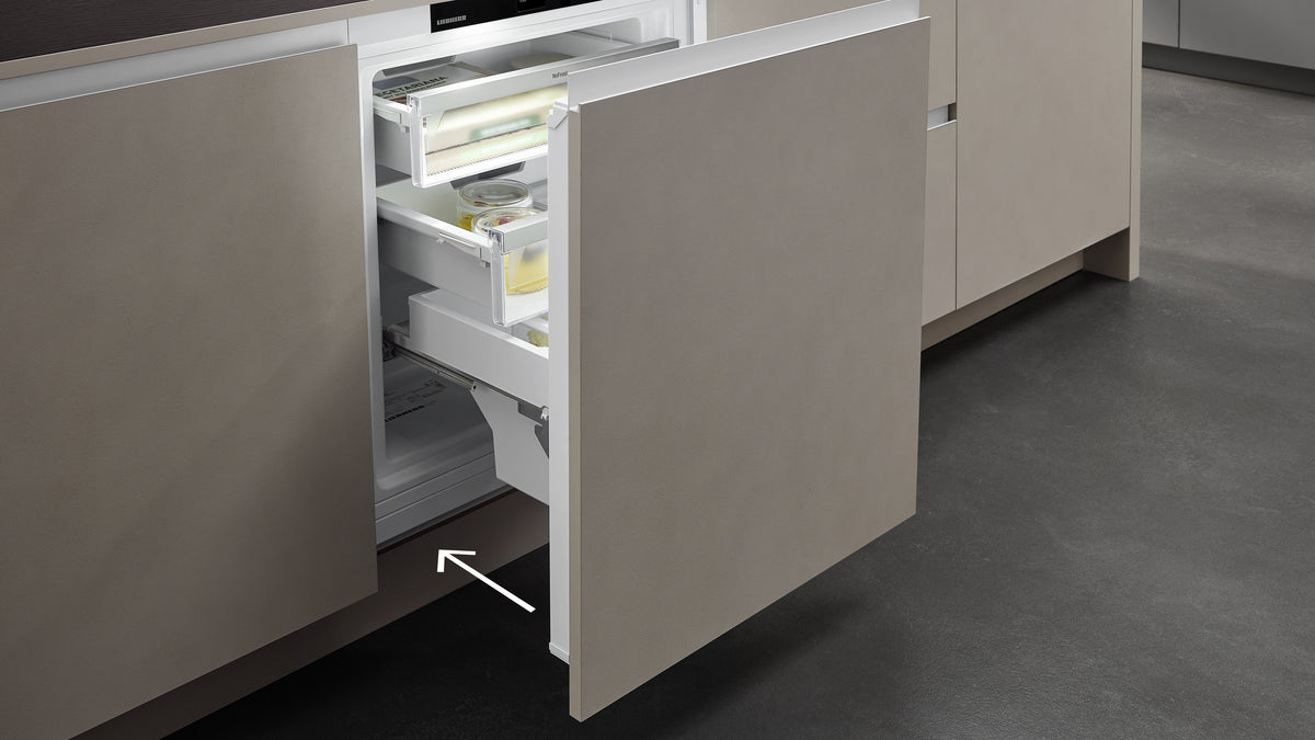 Tiroir sous plan Liebherr avec façade de cuisine, à fermeture amortie