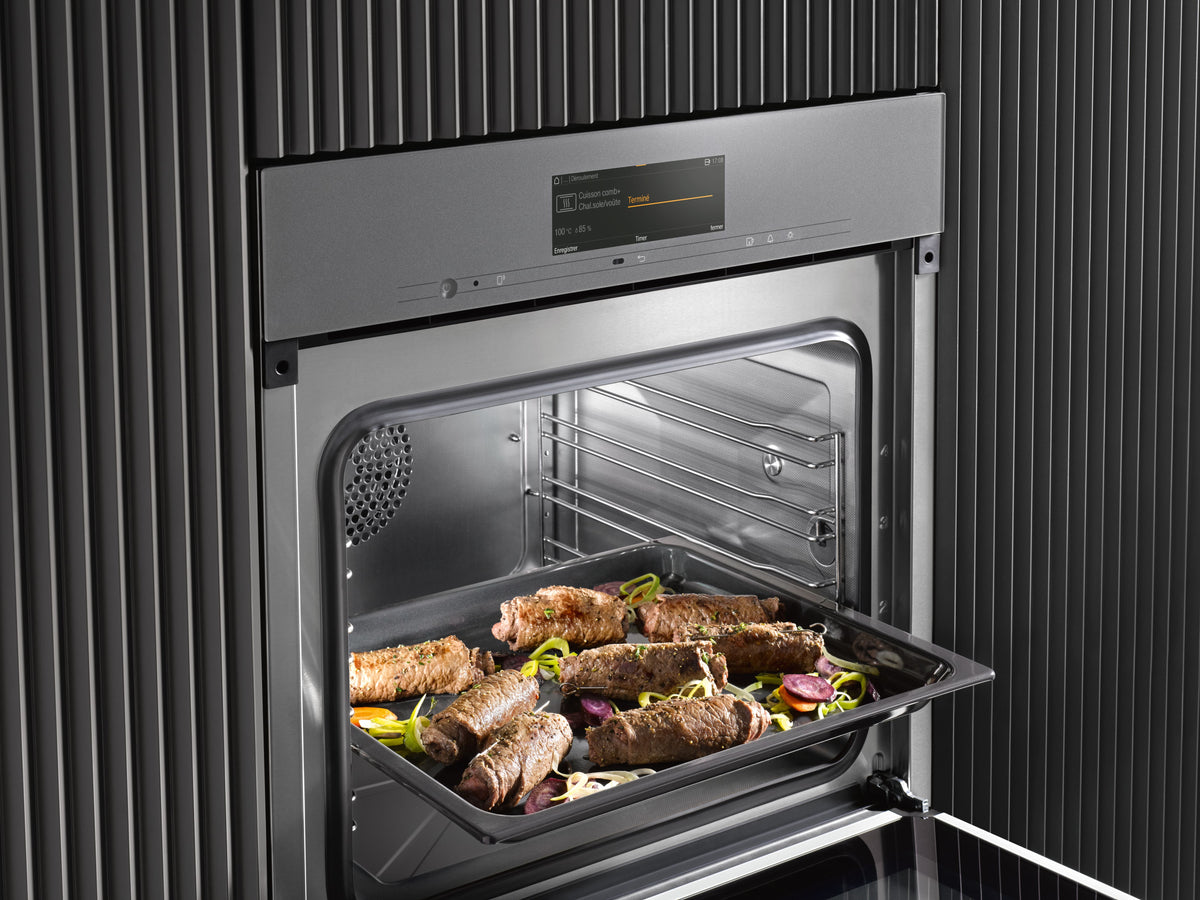 Cuisson combinée chaleur et vapeur dans le four vapeur combiné Miele