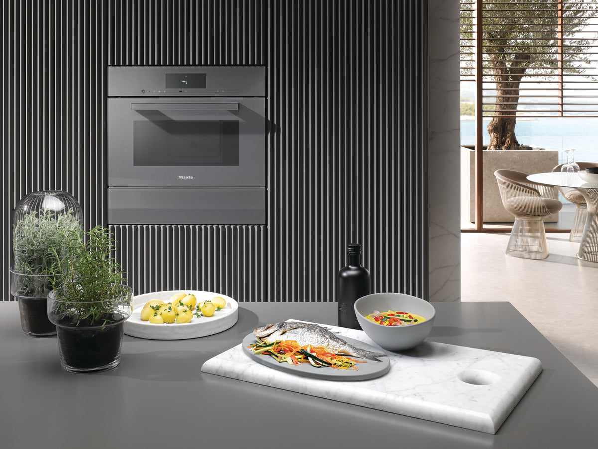 Four vapeur, micro-ondes et cuisson rapide réunis dans le Miele DGM 7640