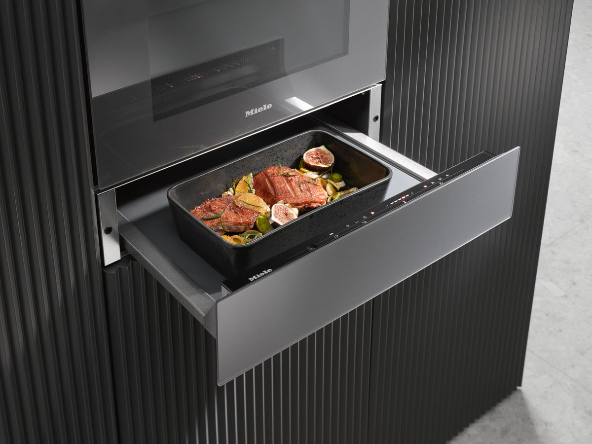 Viande cuite à basse température dans un tiroir chauffant Gourmet Miele