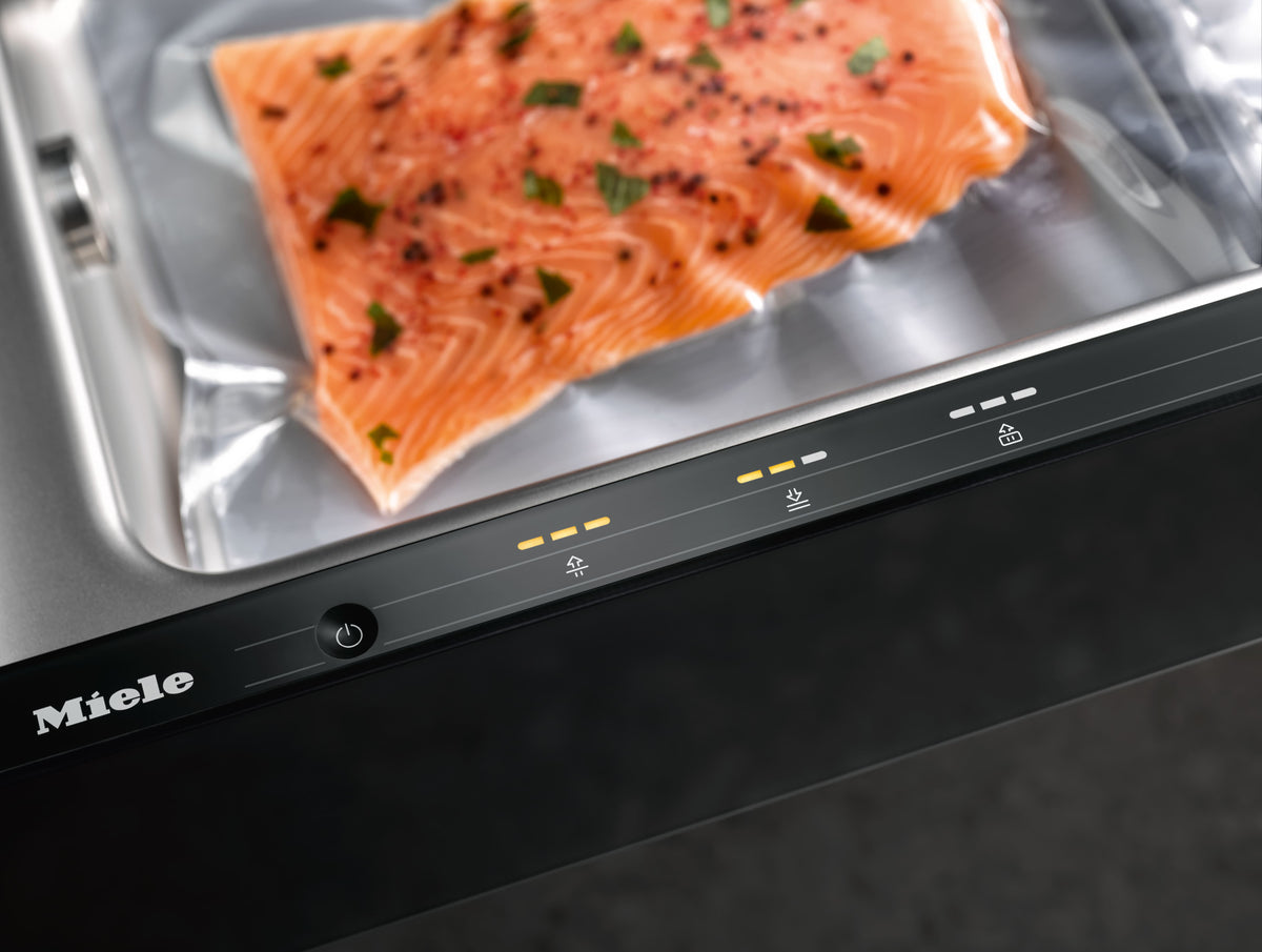 Commande tactile SensorTouch d’un tiroir de mise sous vide Miele