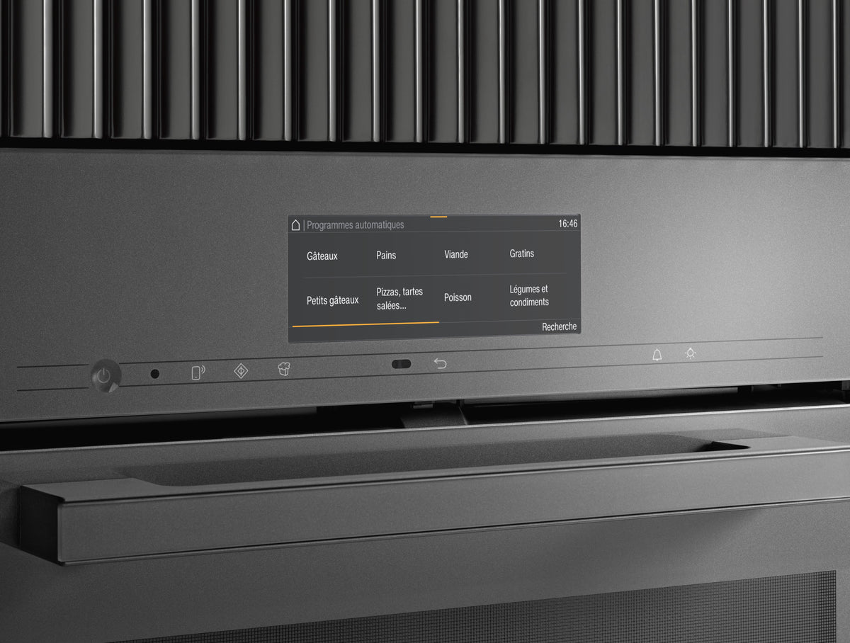 Écran d’un four Miele affichant les programmes automatiques