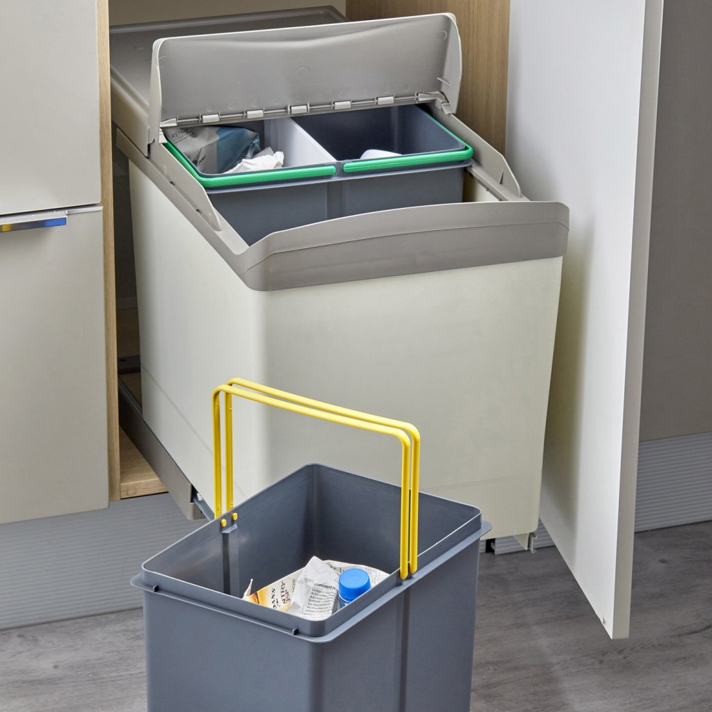 Poubelle MSA 538 installée meuble 450 mm