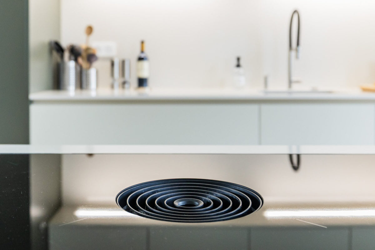 Table de cuisson induction BORA Pure avec hotte aspirante intégrée